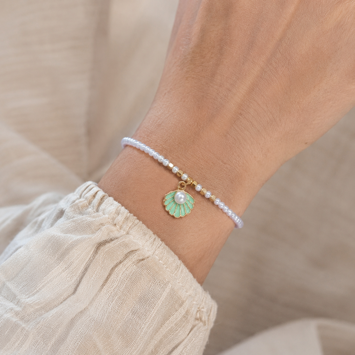 Shell Pearl Bracelet