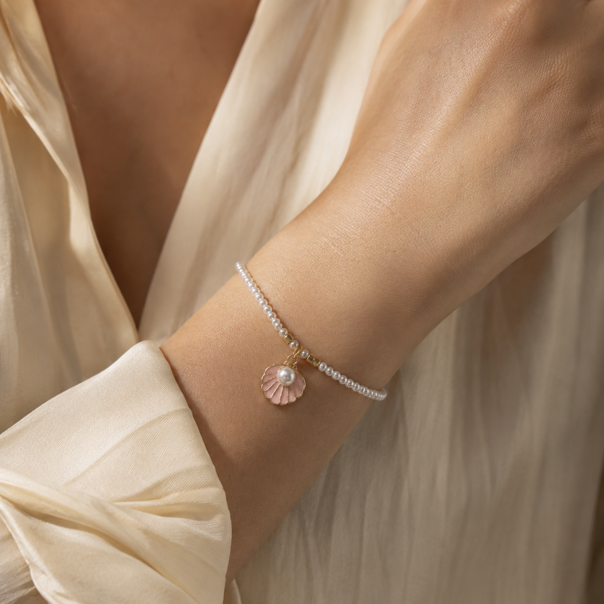Shell Pearl Bracelet