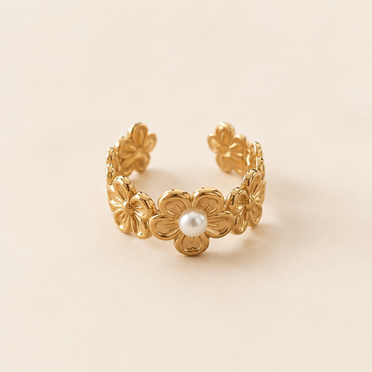 Soleya Pearl Flower Ring
